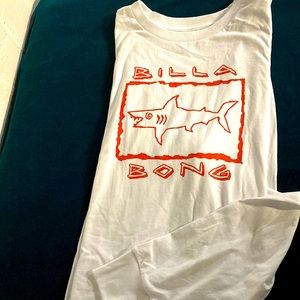 NWOT Men’s long sleeve 100% cotton t-shirt with orange Billa Bong.